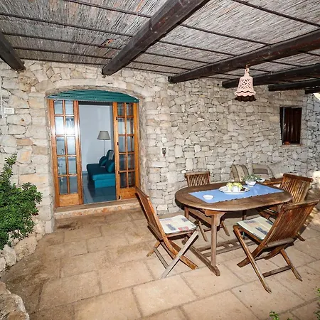 Trulli Sul Mare * Patù